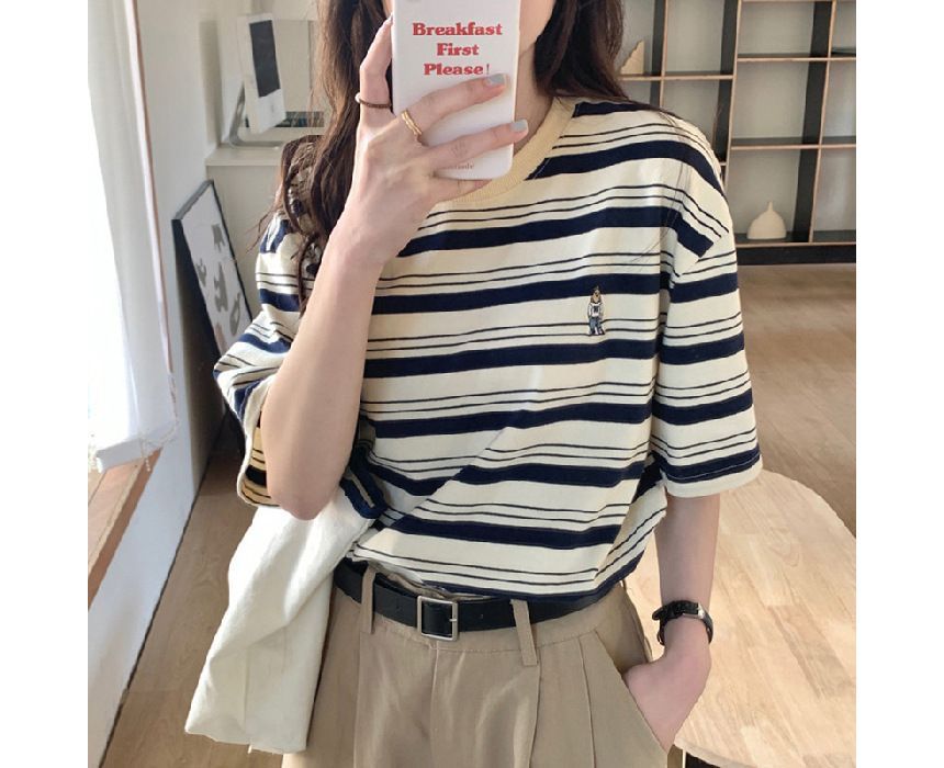 Short-Sleeve Crew Neck Striped T-Shirt