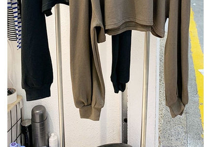 Long-Sleeve Cold Shoulder Plain Crop Tee