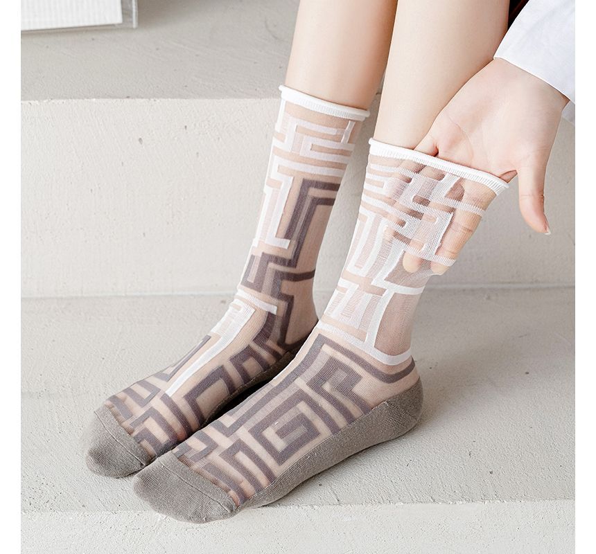 Patterned Mesh Short Socks