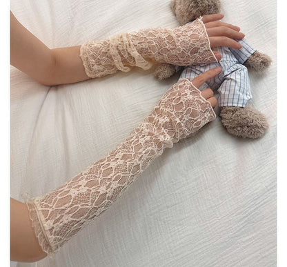 Ruffled Lace Arm Sleeves