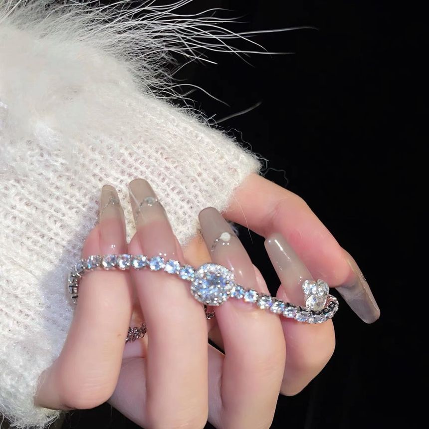 Rhinestone Alloy Floral Bracelet