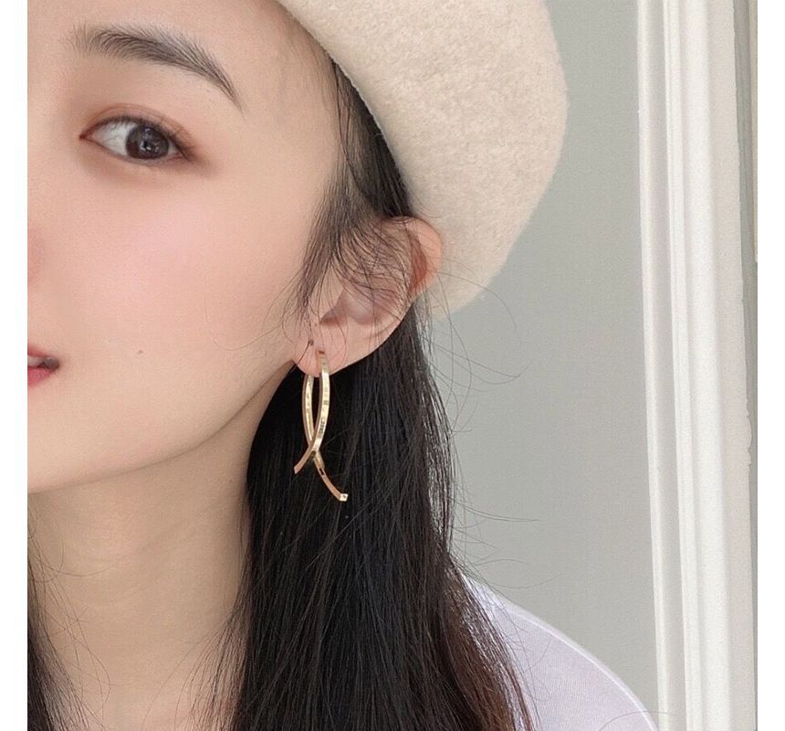 Curve Alloy Fringed Earring