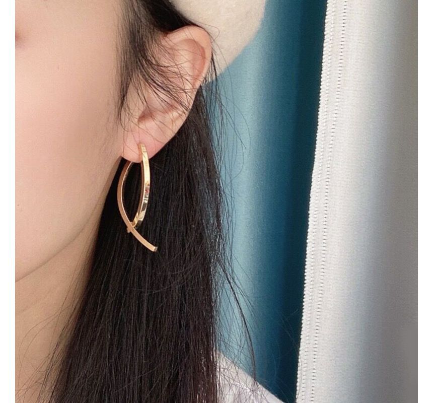 Curve Alloy Fringed Earring