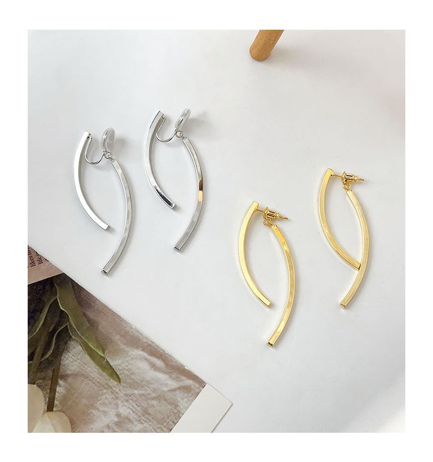 Curve Alloy Fringed Earring