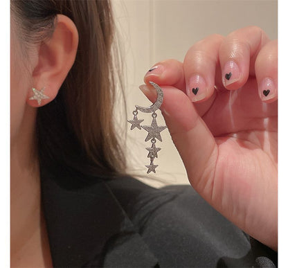 Alloy Star Asymmetrical Fringed Moon Earring