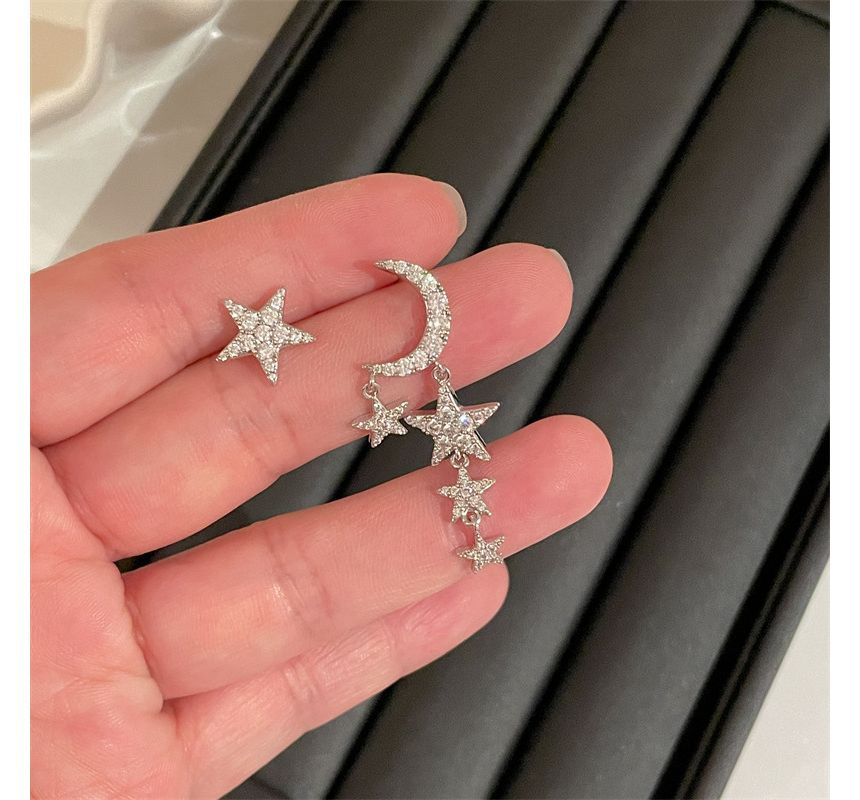 Alloy Star Asymmetrical Fringed Moon Earring