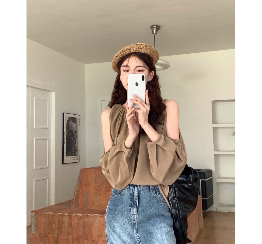 Long-Sleeve Cold Shoulder Plain Gathered Top