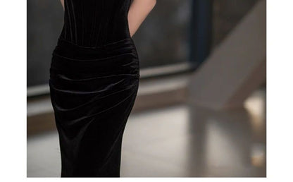 Off-Shoulder Ruffled two-Tone Velvet Mermaid Evening Gown
