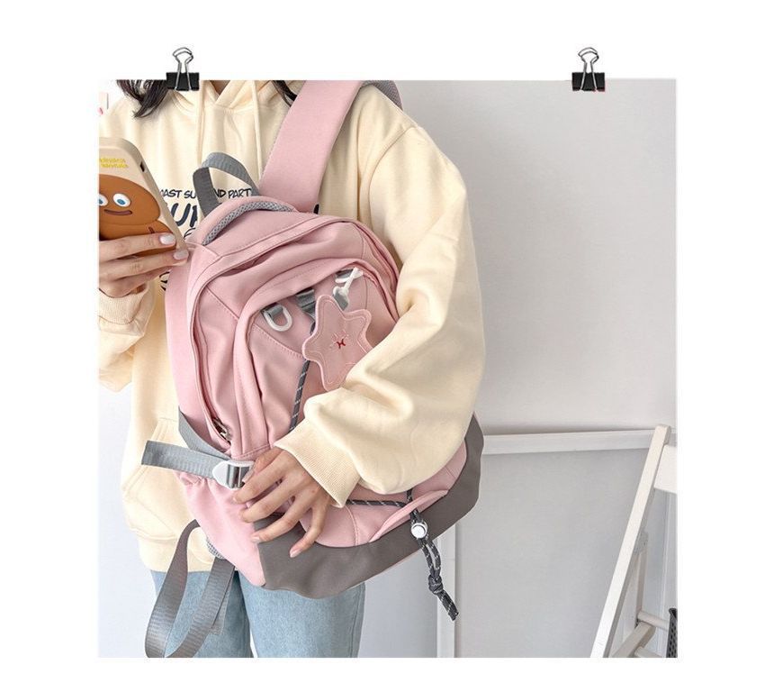 Rucksack mit mehreren Taschen und Cartoon-Stickerei