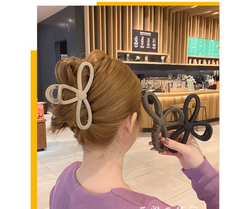 Matte Acrylic Hair Clamp