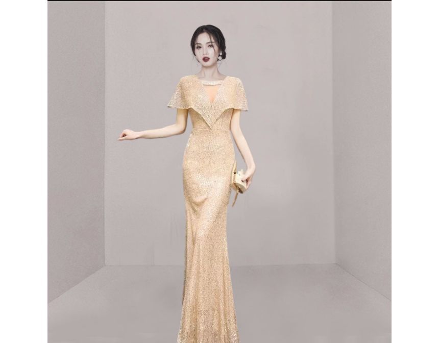 Short-Sleeve V-Neck Plain Mermaid Evening Gown