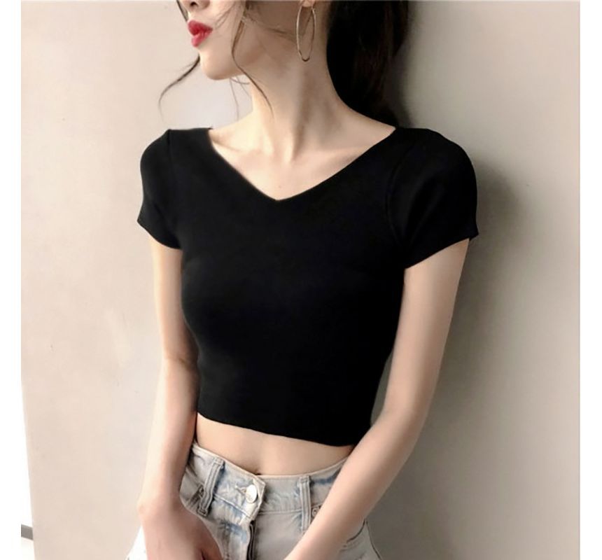 Short-Sleeve V-Neck Plain Cropped T-Shirt
