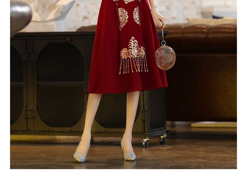 Elbow-Sleeve Mandarin Collar Embroidered Beaded Fringe A-Line Chinese Wedding Gown / Midi Cocktail Dress