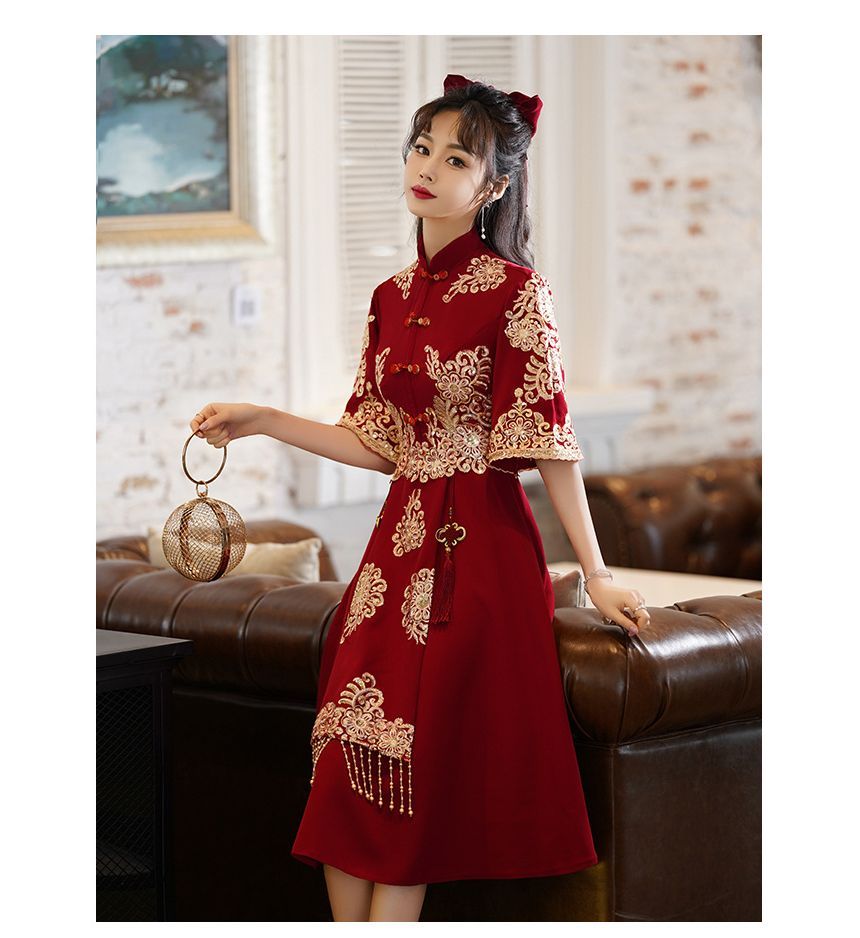 Elbow-Sleeve Mandarin Collar Embroidered Beaded Fringe A-Line Chinese Wedding Gown / Midi Cocktail Dress