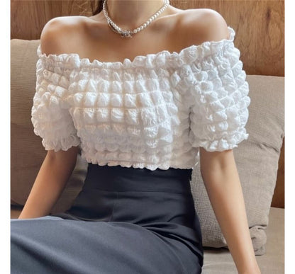 Kurzärmliges, schulterfreies, schlichtes, gerüschtes Oberteil