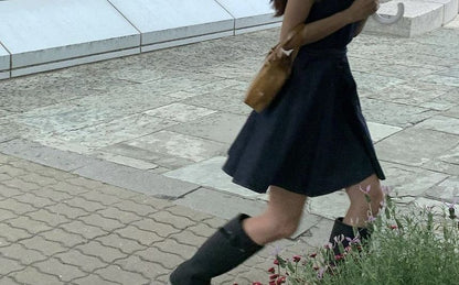 Ärmelloses Mini-A-Linien-Jeanskleid mit eckigem Ausschnitt