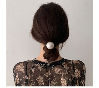 Faux Pearl Hair Tie (various designs)