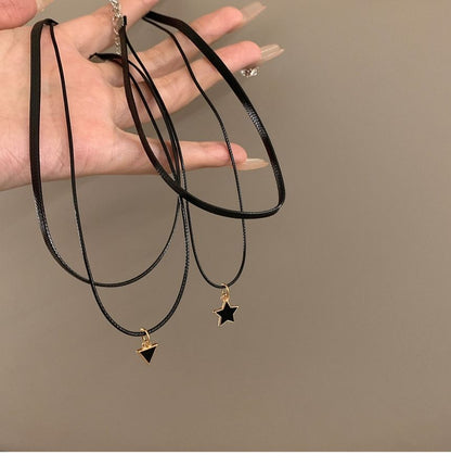 Pendant Layered Choker