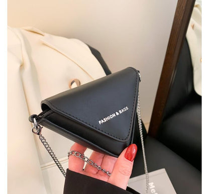 Chain Strap Triangle Crossbody Bag