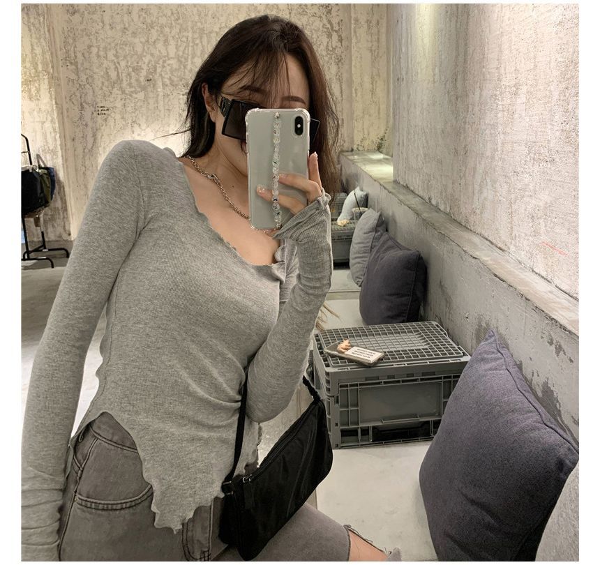 Long-Sleeve Scoop Neck Plain Slit Lettuce Edge T-Shirt