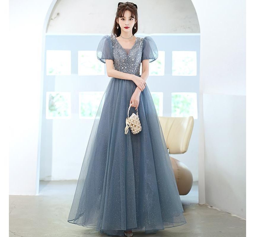 Short-Sleeve V-Neck Mesh A-Line Evening Gown / Midi Evening Dress