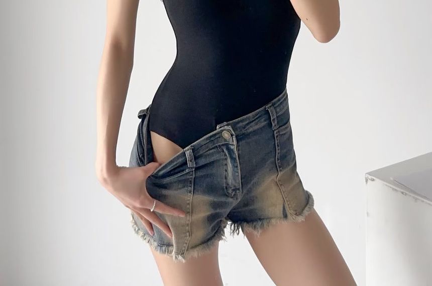 Sleeveless Plain Top Bodysuit Neck Scoop