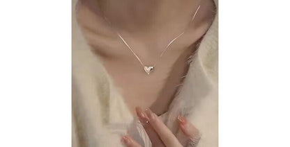 Heart Pendant Glossy Necklace