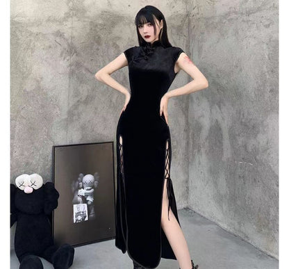 Short-Sleeve Plain Slit Lace-Up Velvet Maxi Qipao