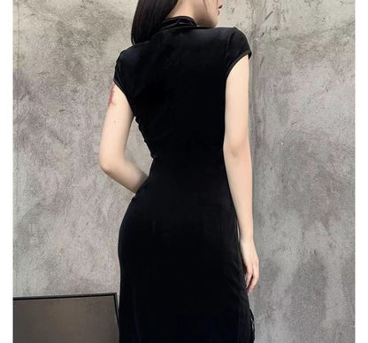 Short-Sleeve Plain Slit Lace-Up Velvet Maxi Qipao