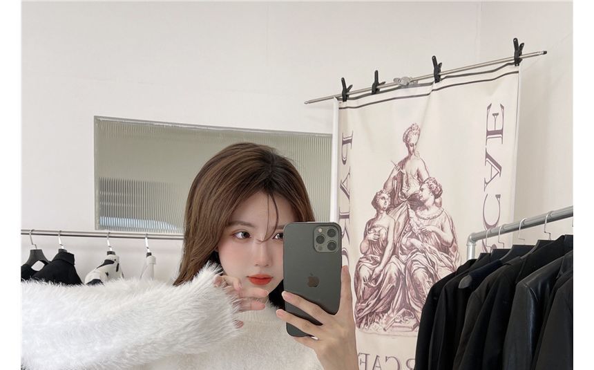 Sweater Neck Plain Round Cropped