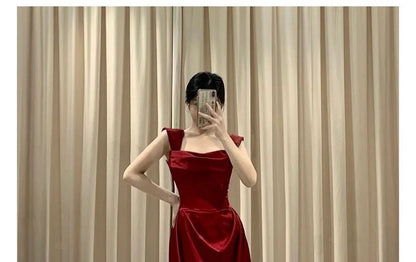 Gown A-Line Plain Satin Neck Ruched Evening Sleeveless Square