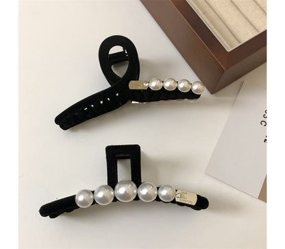 Faux Pearl Flocking Hair Clamp (Various Designs)