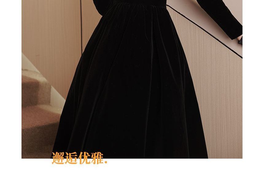 Long-Sleeve Square Neck Plain Rhinestone A-Line Evening Gown