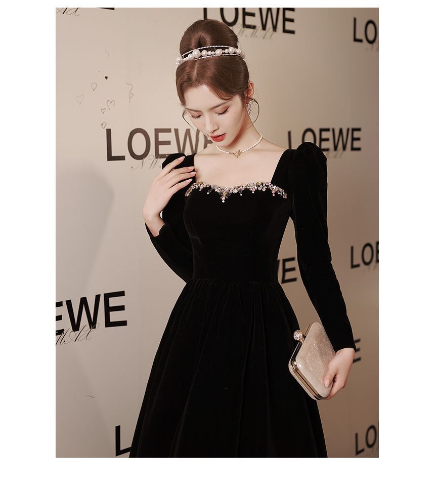 Long-Sleeve Square Neck Plain Rhinestone A-Line Evening Gown