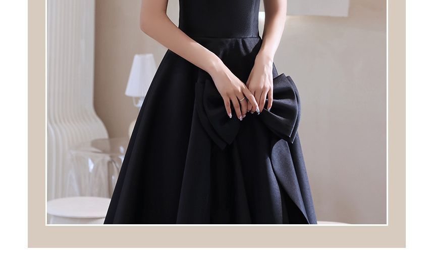 Sleeveless Scoop Neck Plain Bow Back A-Line Evening Gown