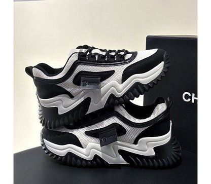 Applique Contrast Trim Lace-Up Platform Sneakers