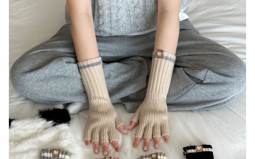 Fingerless Knit Gloves