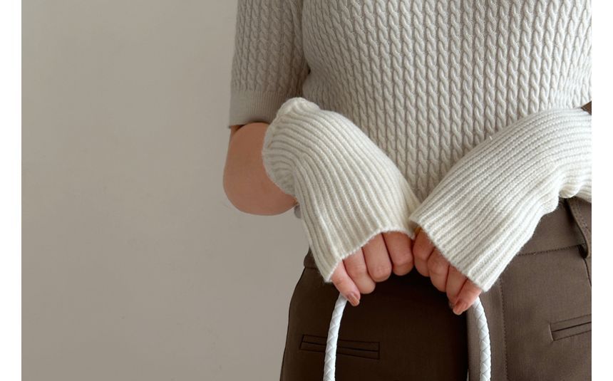 Lettering Fingerless Knit Gloves Applique