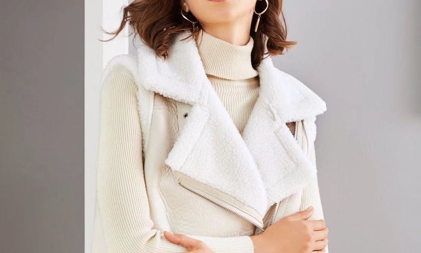 Sleeveless Furry-Trim Faux Leather Jacket