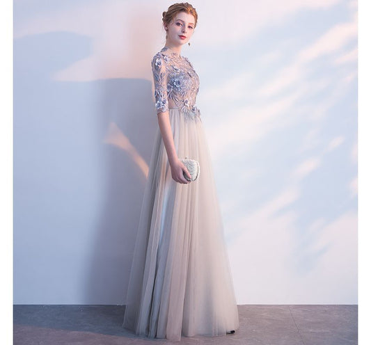 Short-Sleeve Floral Applique A-Line Lace Evening Gown