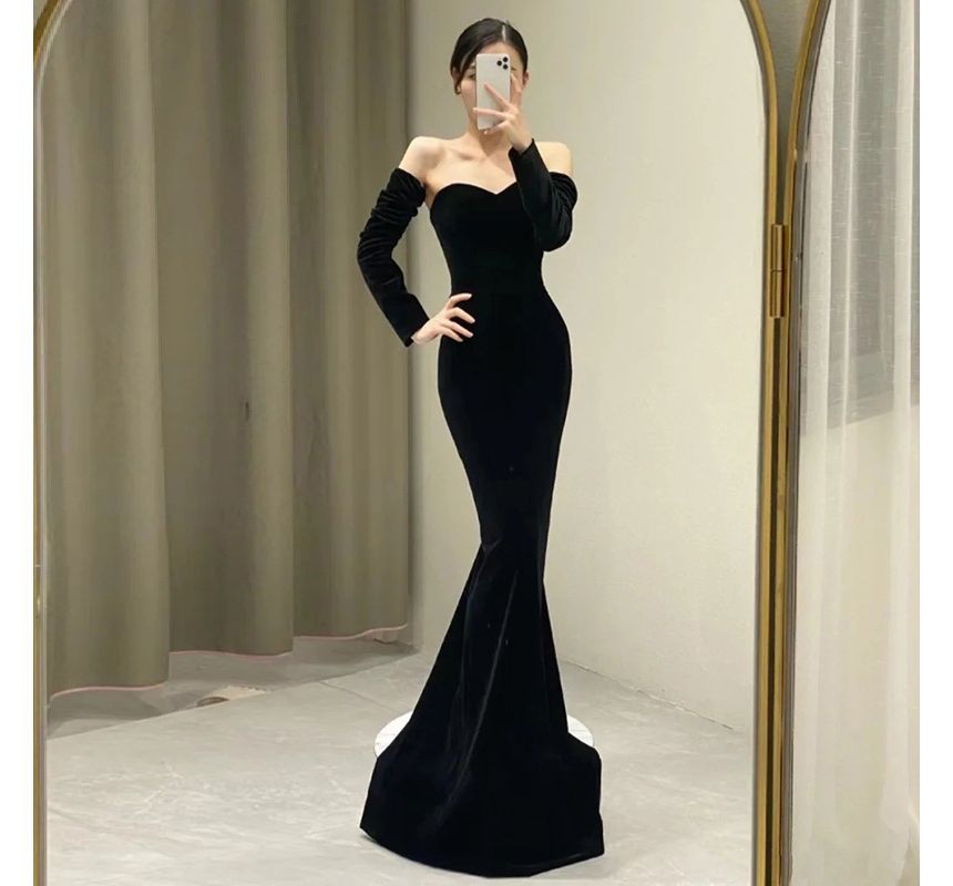 Strapless Bow Back Mermaid Evening Gown