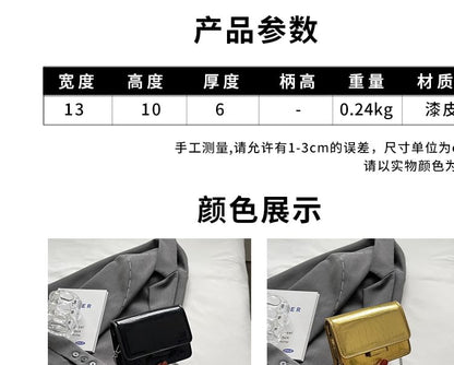 Umhängetasche mit Kettenriemen und Klappe