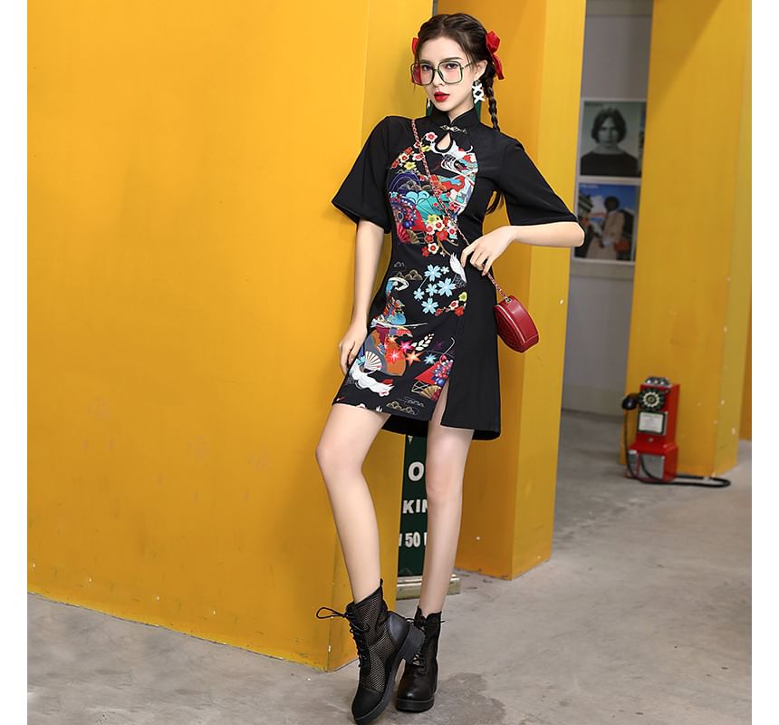 Short-Sleeve Floral Print Mini Qipao