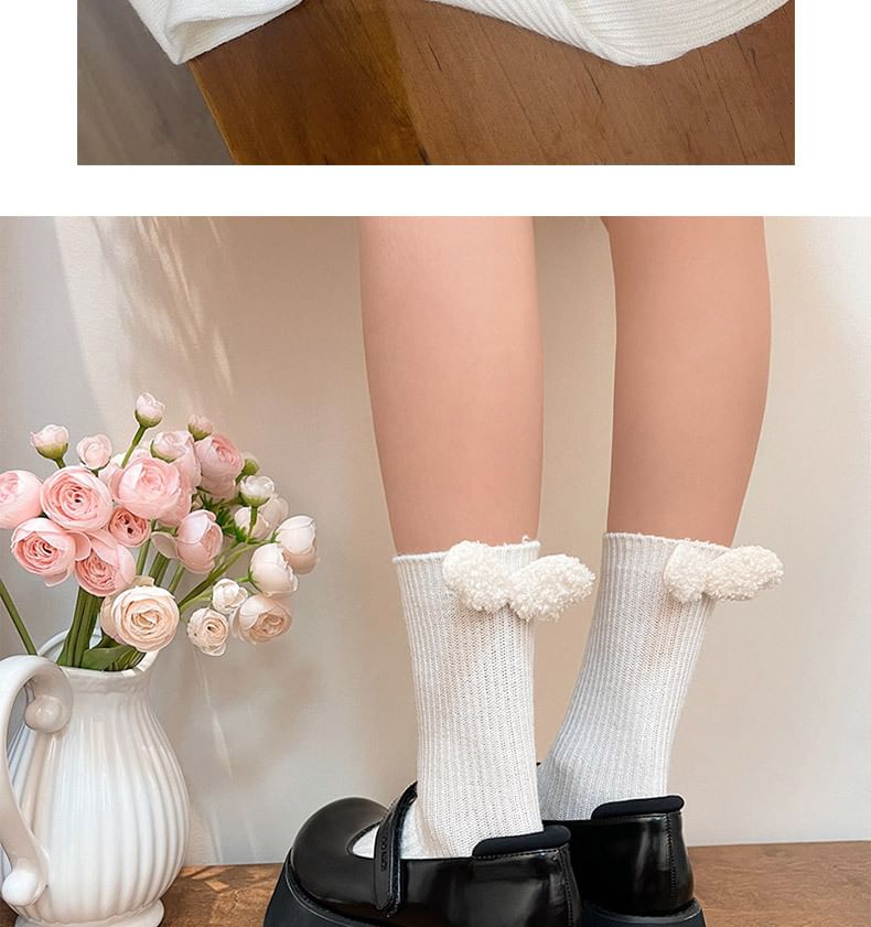 Wing Accent Socks