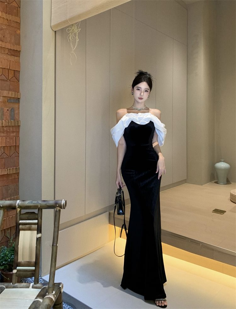 Off-Shoulder Two Tone Frill Trim Velvet Mermaid Evening Gown