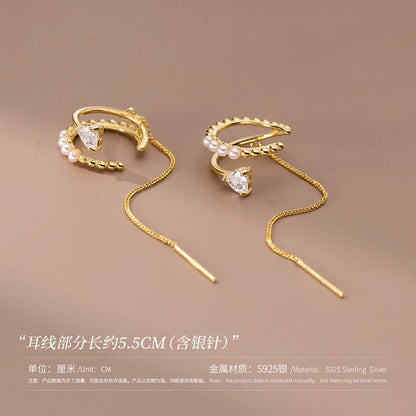 Rhinestone Swirl Ear Cuff