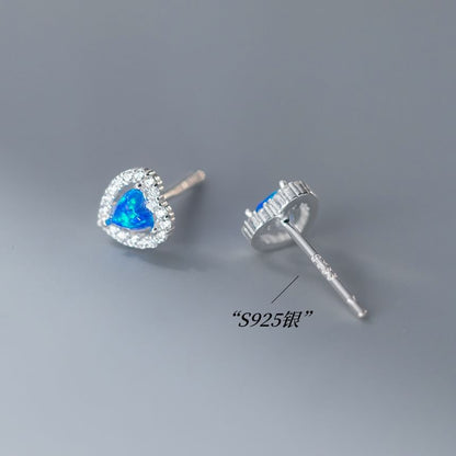 Heart Rhinestone Ear Stud
