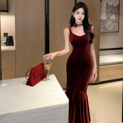 Sleeveless V-Neck Plain Open Back Velvet Mermaid Evening Gown