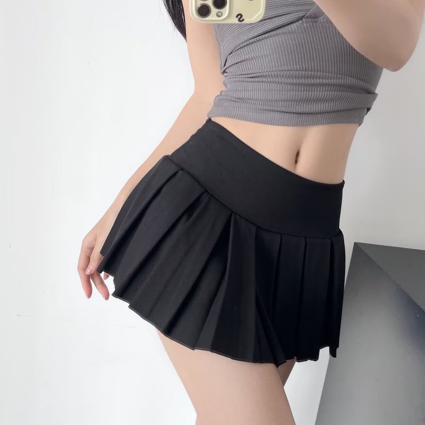 Casual Low-Waist Mini Pleated Skirt