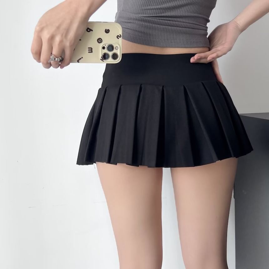 Casual Low-Waist Mini Pleated Skirt